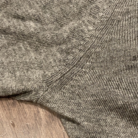 ZADIG & VOLTAIRE grey silk cashmere sweater size medium - Picture 9 of 11